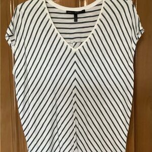 White House Black Market White and Black Diagonal Stripe V-Neck Tee